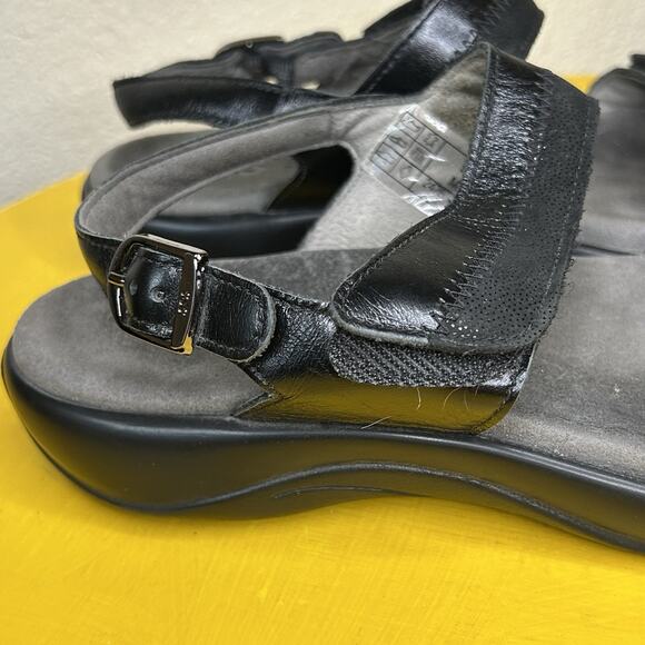 SAS Nudu Midnight Black Leather Tri Pad Comfort Slingback Strap Sandals Sz 9 M - Picture 3 of 9